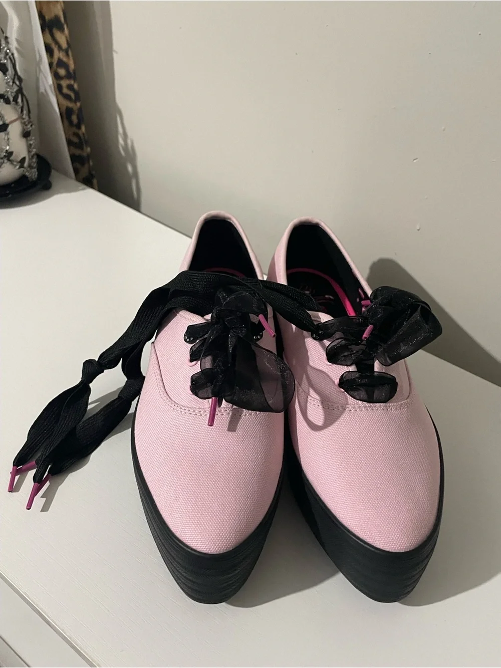 Keds Monster High Pointed Toe Platforms (6.5)